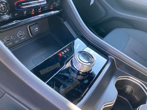 New 2025 Jeep Grand Cherokee 4WD image 23