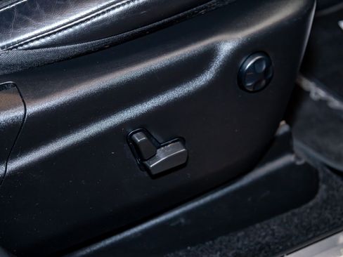 Used 2022 Dodge Durango SRT w/ Technology Group image 26