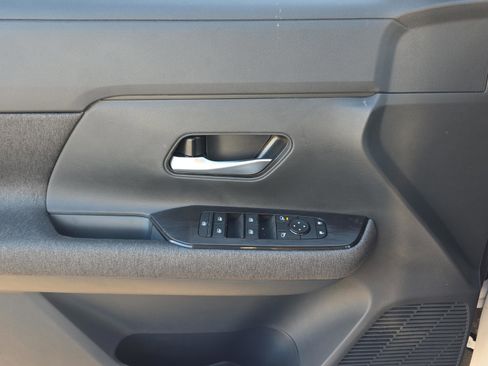 New 2026 Nissan Kicks SV image 30