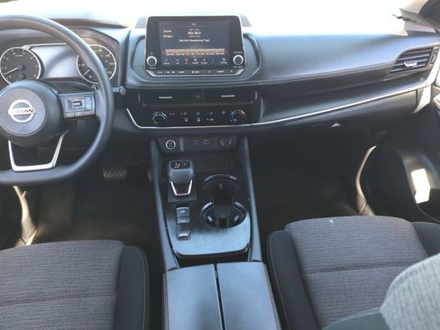 Used 2021 Nissan Rogue S image 19