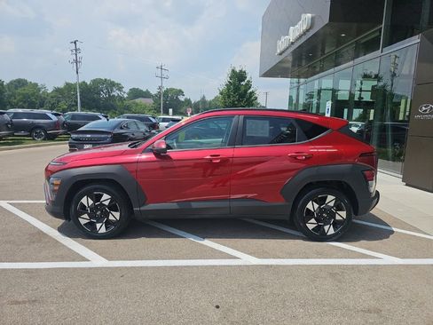 Used 2024 Hyundai Kona SEL FWD image 2