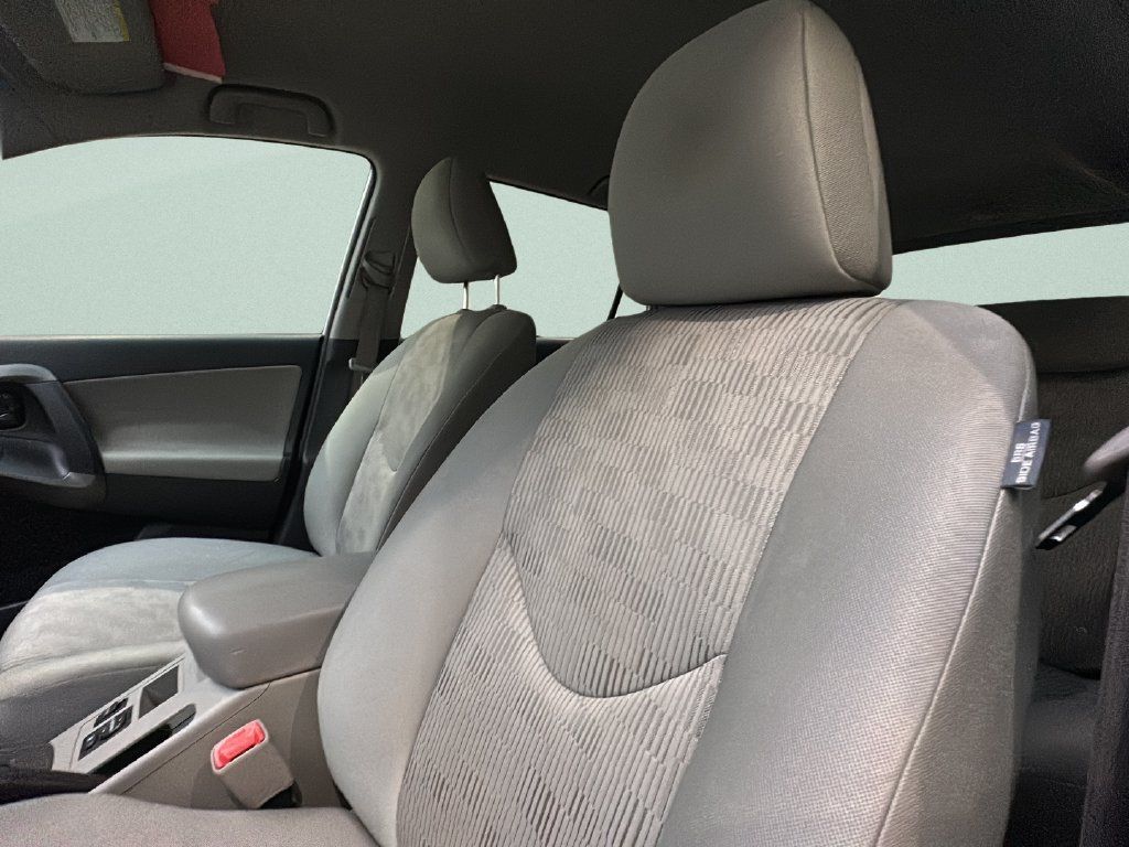 Used 2010 Toyota RAV4 2WD w/ Base L4 Extra Value Pkg image 10