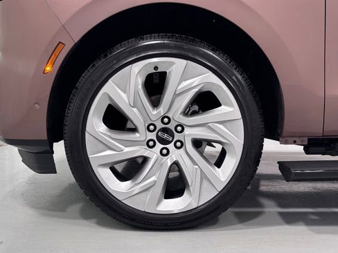 Used 2025 Lincoln Navigator L Black Label AWD/4WD image 30