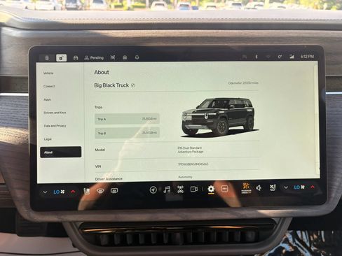 Used 2025 Rivian R1S Adventure AWD/4WD image 18