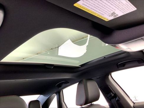 Used 2025 Volkswagen Jetta GLI Autobahn image 22