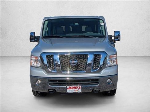 Used 2019 Nissan NV 3500 SL image 2