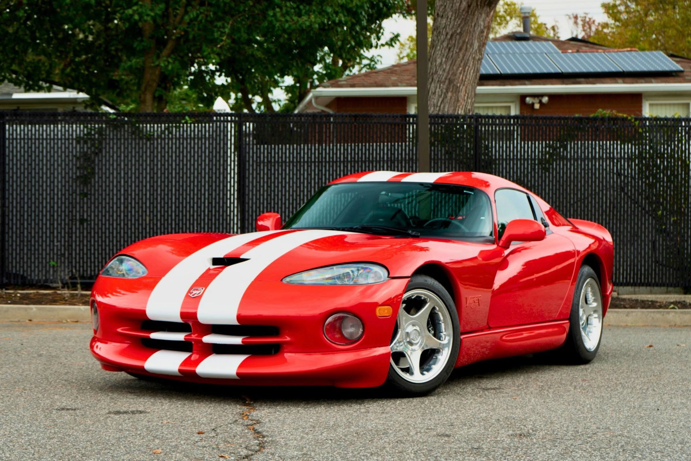 Used 1997 Dodge Viper GTS RWD image 1