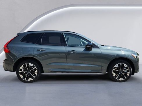 New 2026 Volvo XC60 T8 Plus w/ Protection Package Premier AWD/4WD image 3
