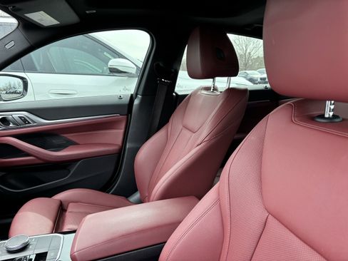 Used 2024 BMW i4 eDrive35 w/ Premium Package image 16