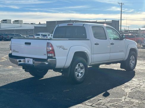Used 2011 Toyota Tacoma 4x4 Double Cab image 8