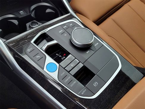 Used 2023 BMW i4 eDrive40 w/ Premium Package image 23