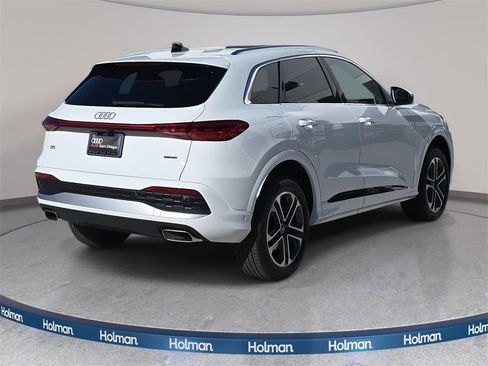 New 2025 Audi Q5 Premium image 3