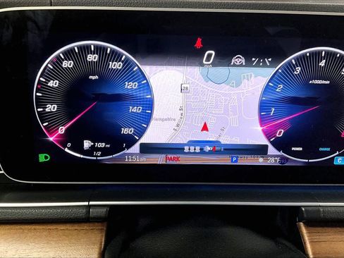 Used 2024 Mercedes-Benz GLE 450 4MATIC image 25