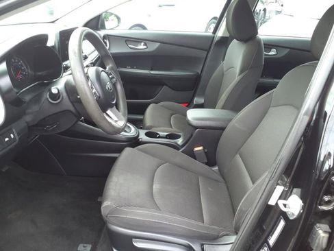 Used 2019 Kia Forte LXS image 11