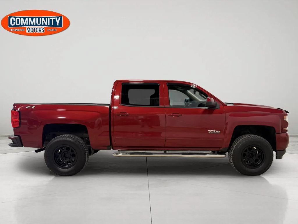 Used 2018 Chevrolet Silverado 1500 LT w/ Texas Edition AWD/4WD image 9