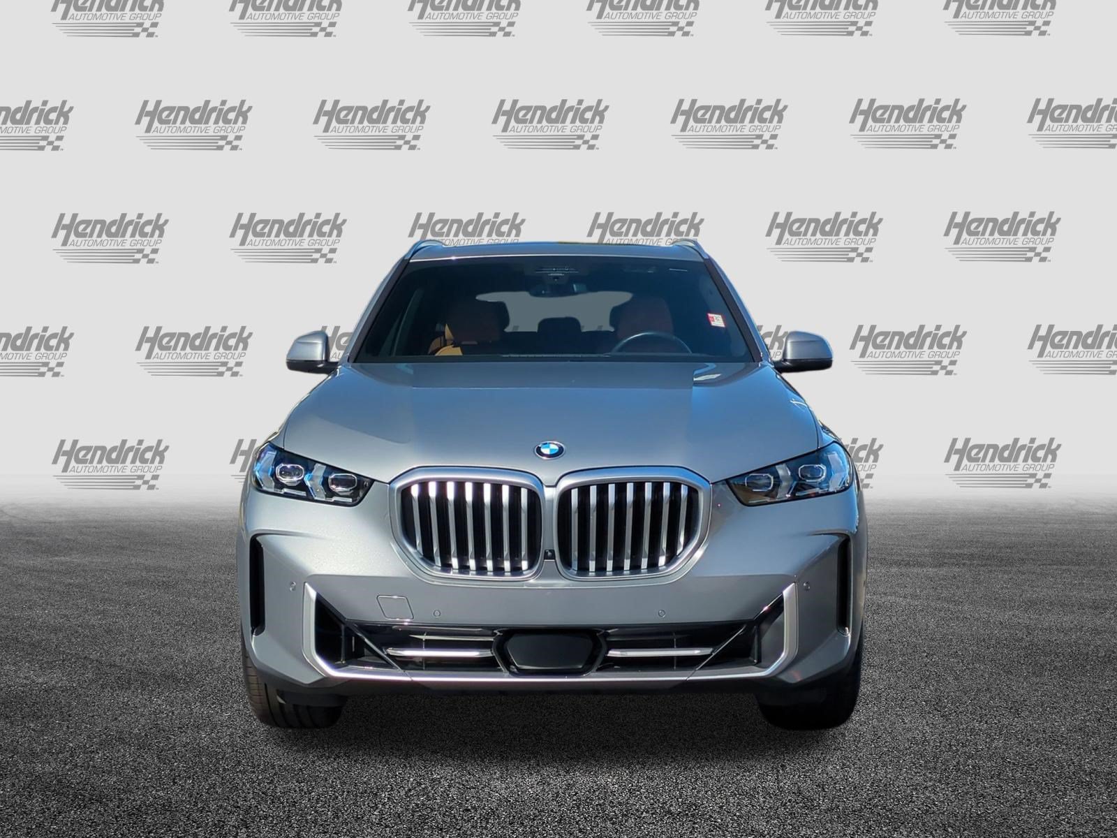 Certified 2025 BMW X5 xDrive40i AWD/4WD image 3
