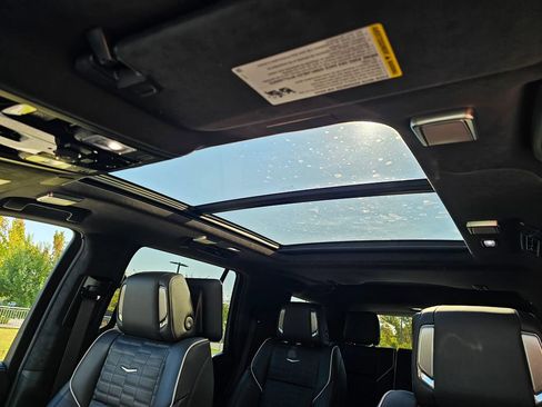 New 2026 Cadillac Escalade Platinum Luxury AWD/4WD image 24