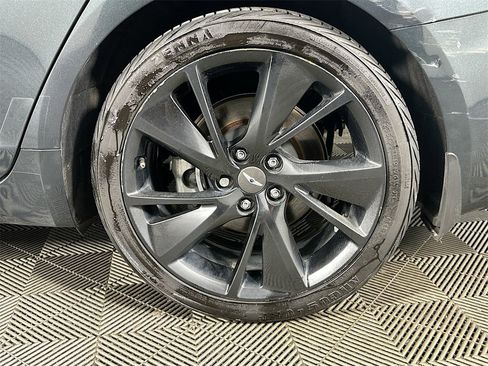 Used 2023 Genesis G70 2.0T w/ Sport Prestige Package image 35