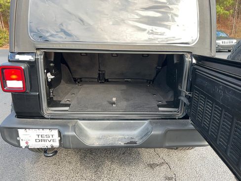 Used 2021 Jeep Wrangler Unlimited Sport image 27