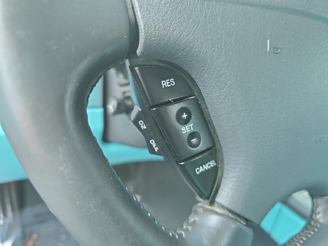 Used 2002 Ford Thunderbird RWD image 16