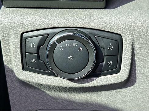 Used 2021 Ford F350 XLT w/ XLT Premium Package image 10