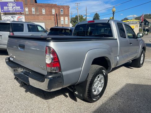 Used 2014 Toyota Tacoma 4x4 Access Cab image 3