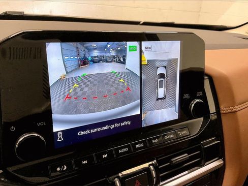 Certified 2024 Nissan Pathfinder Platinum image 22