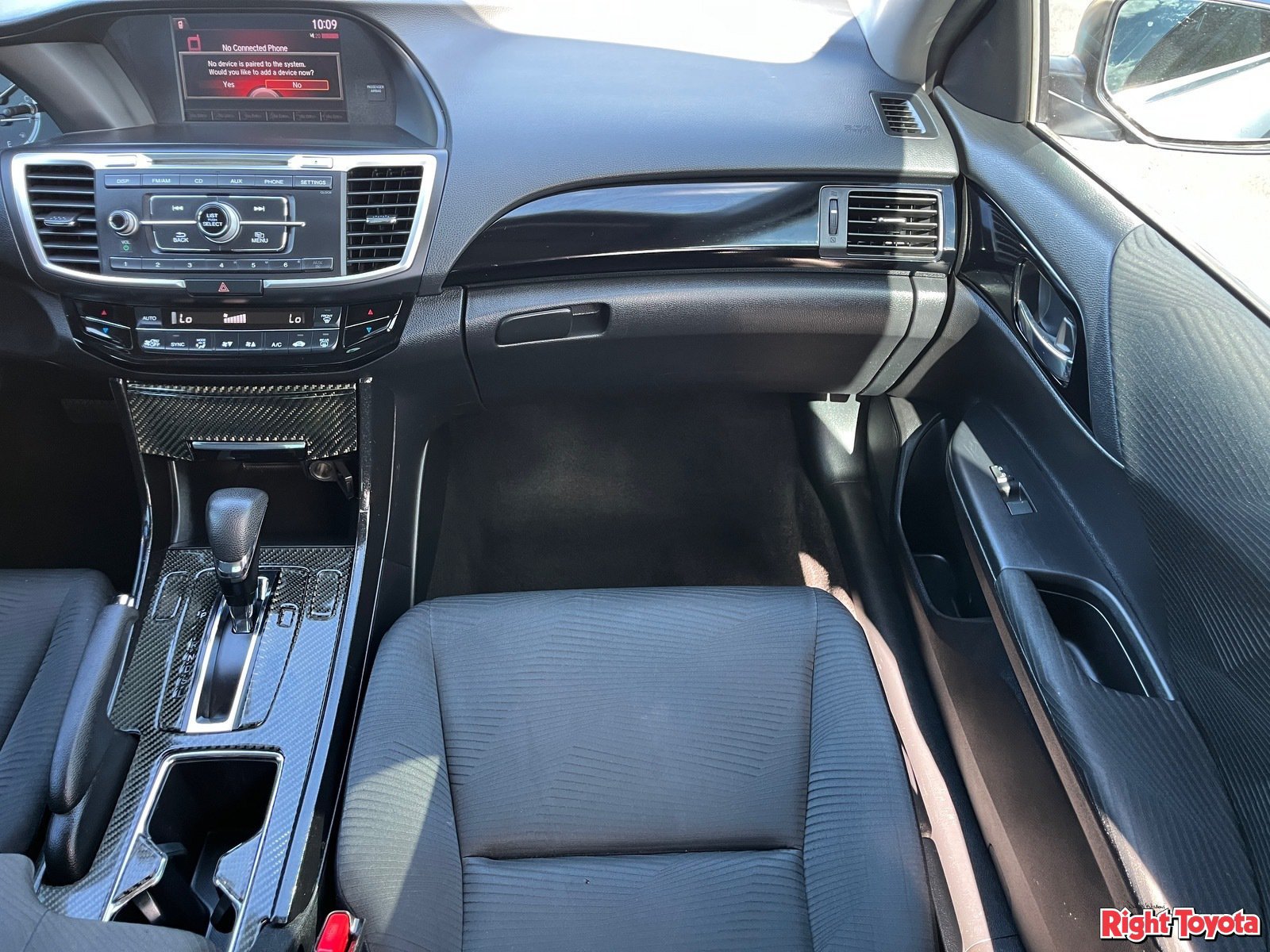 Used 2017 Honda Accord LX image 18