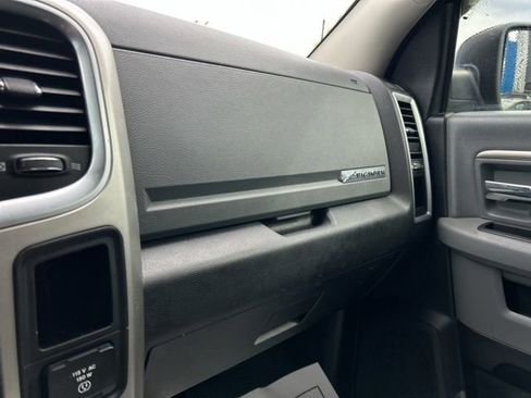 Used 2016 RAM 1500 Big Horn AWD/4WD image 38