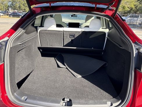Used 2024 Tesla Model Y Long Range image 14