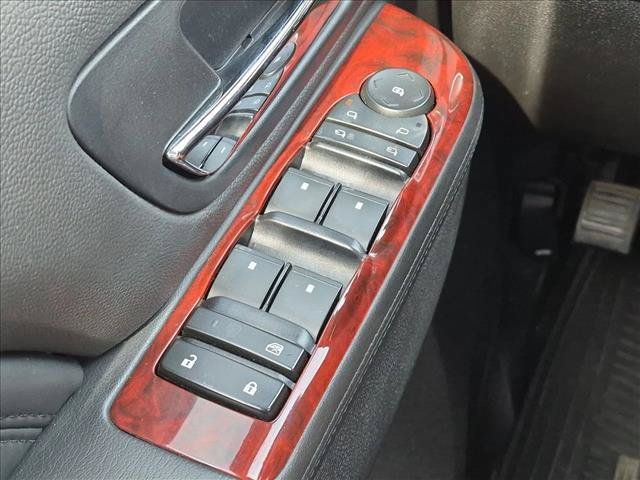 Used 2014 Cadillac Escalade Luxury RWD image 15