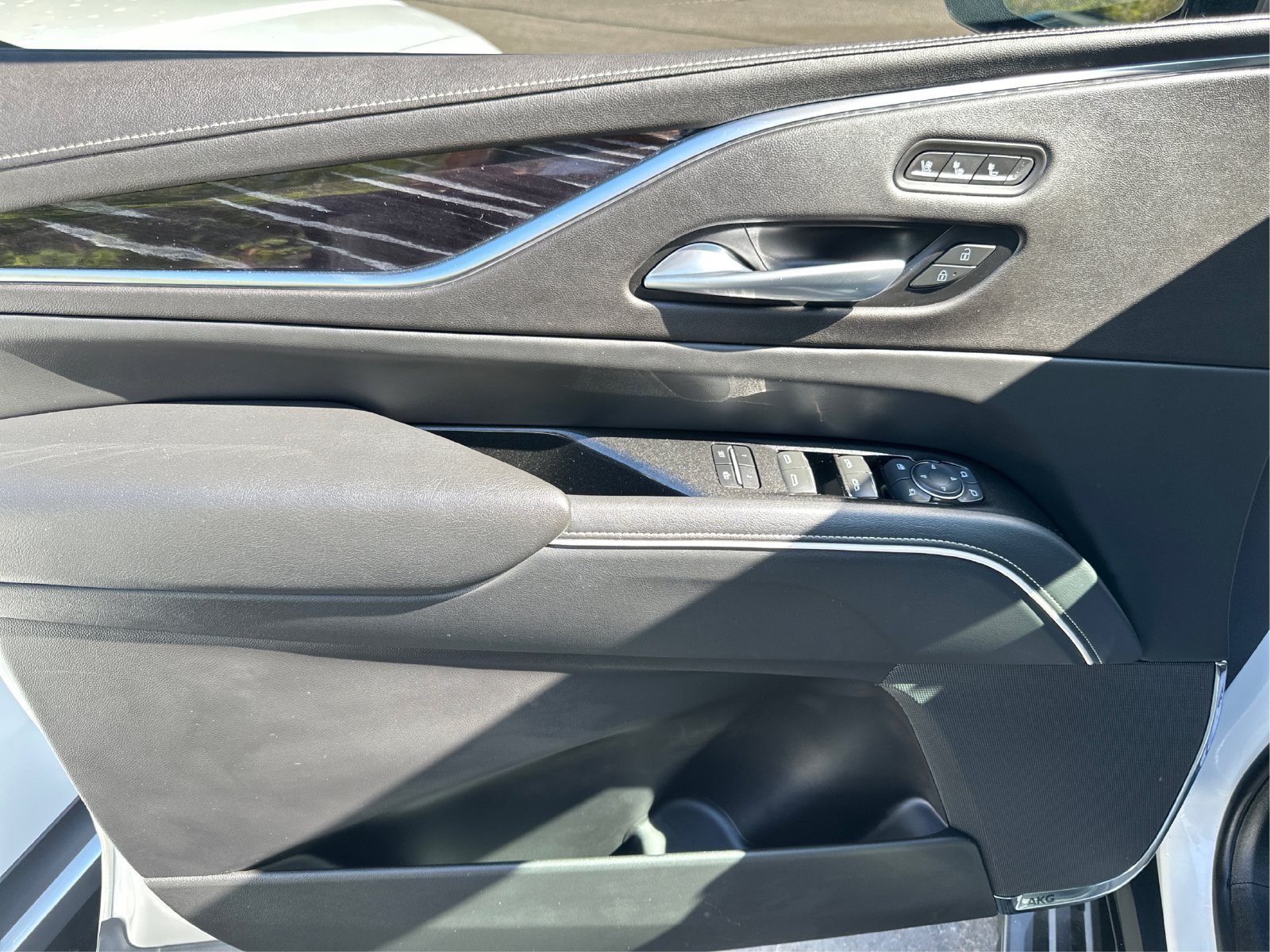 Certified 2023 Cadillac Escalade Sport AWD/4WD image 21