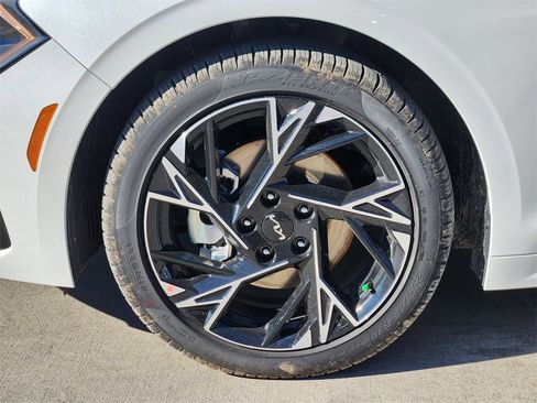 New 2026 Kia K5 GT-Line image 7