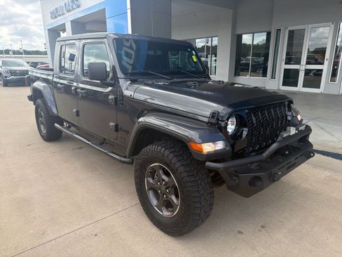 Used 2022 Jeep Gladiator Sport AWD/4WD image 8