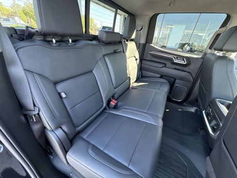 Certified 2022 GMC Sierra 1500 SLT w/ SLT Convenience Package image 25