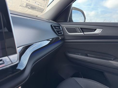 New 2026 Volkswagen Atlas Cross Sport SEL image 18