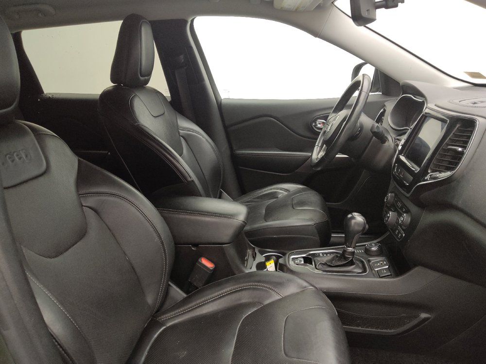 Used 2019 Jeep Cherokee Limited AWD/4WD image 21