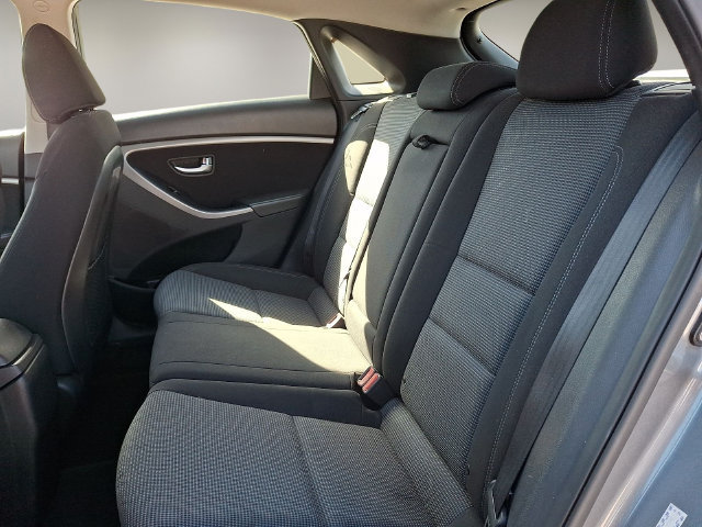 Used 2016 Hyundai Elantra GT w/ Option Group 02 FWD image 10