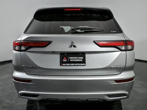 Used 2023 Mitsubishi Outlander SEL AWD/4WD image 8