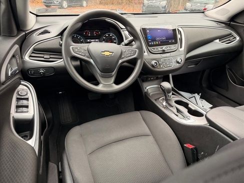 Used 2022 Chevrolet Malibu LT image 5