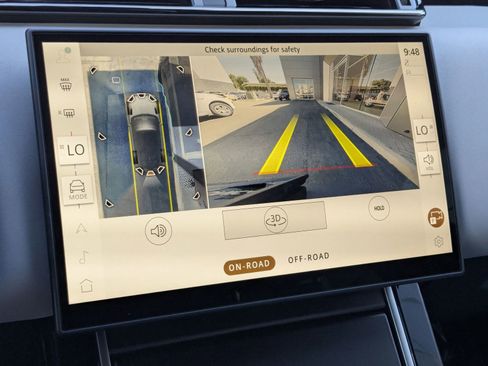 New 2026 Land Rover Range Rover Velar Dynamic SE image 13