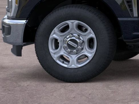 New 2026 Ford F250 XLT w/ XLT Premium Package RWD image 9
