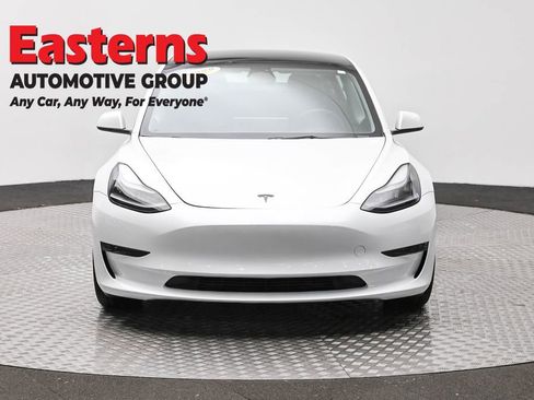 Used 2023 Tesla Model 3 Standard Range image 2