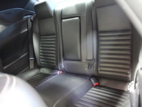 Used 2010 Dodge Challenger R/T image 17