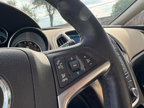 Used 2012 Buick Verano Leather FWD image 16
