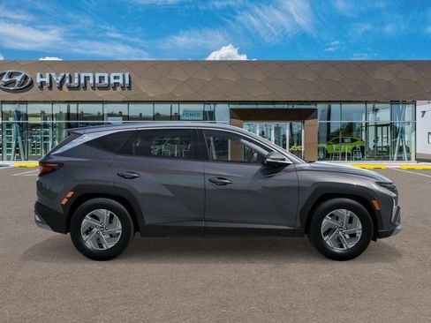 New 2026 Hyundai Tucson Blue SE AWD/4WD image 7