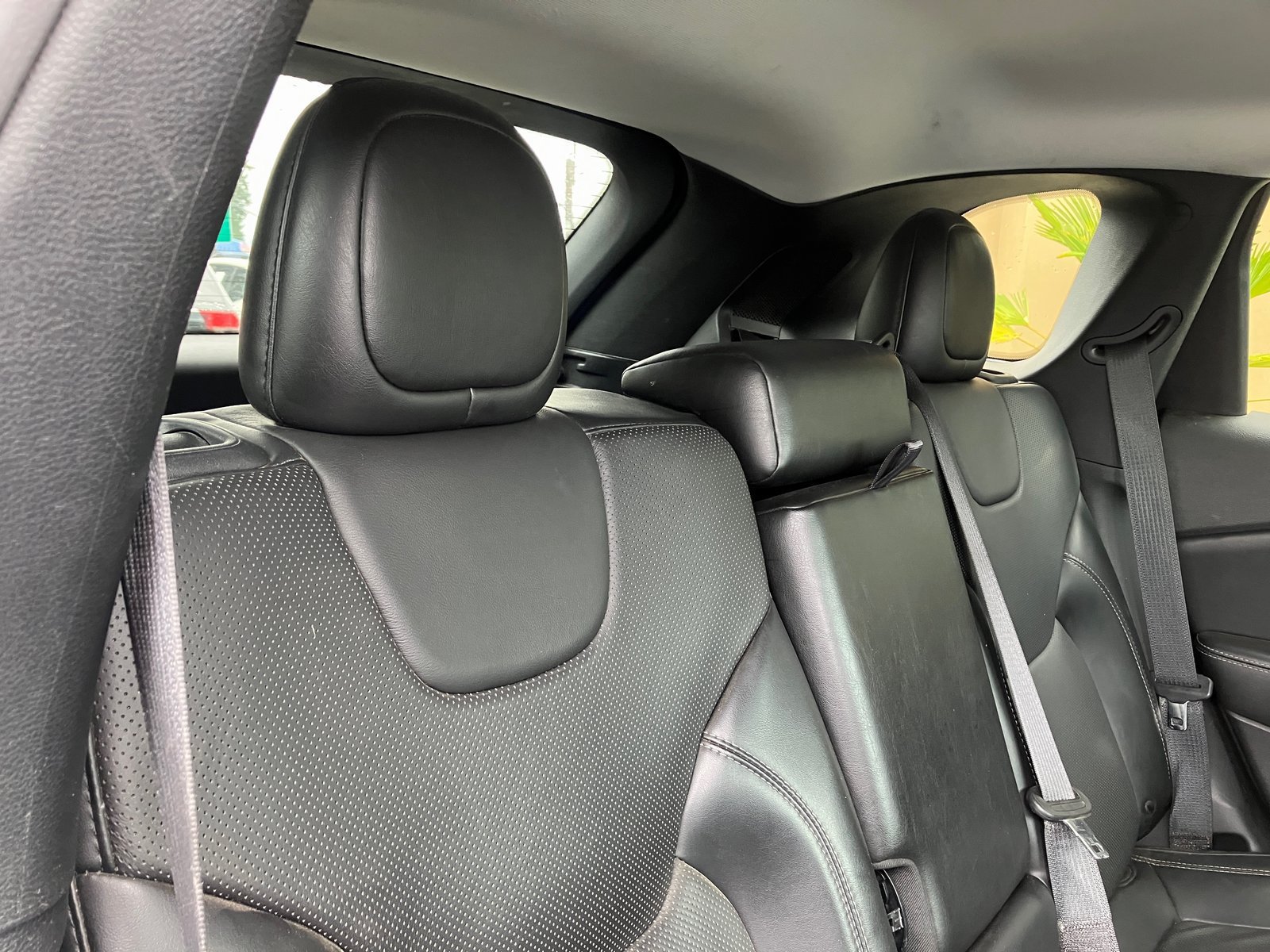 Used 2019 Jeep Cherokee Limited AWD/4WD image 18
