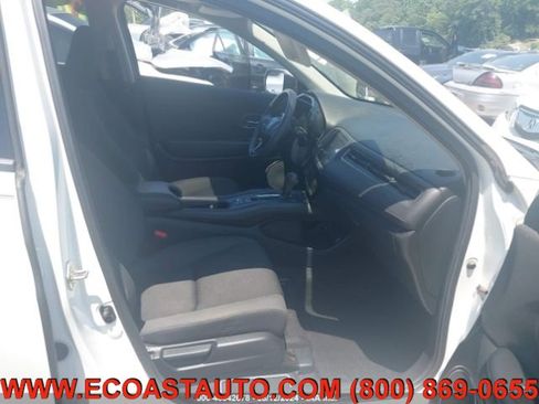 Used 2019 Honda HR-V EX image 6