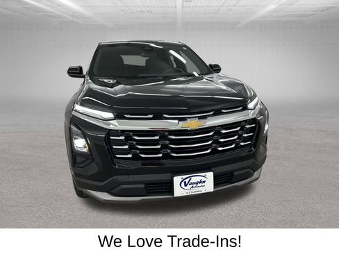 Used 2025 Chevrolet Equinox LT FWD image 3