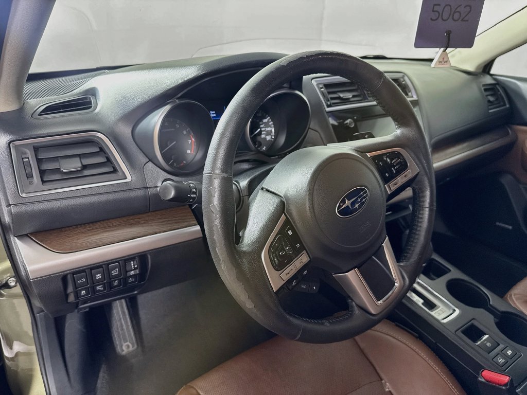 Used 2017 Subaru Outback 3.6R Touring w/ Popular Package #5A AWD/4WD image 9